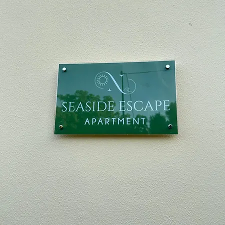 Seaside Escape *